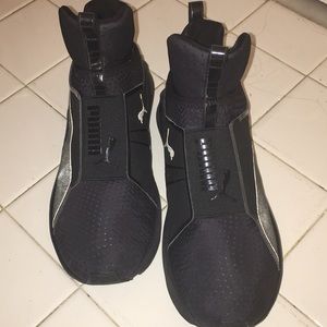 All Black Pumas